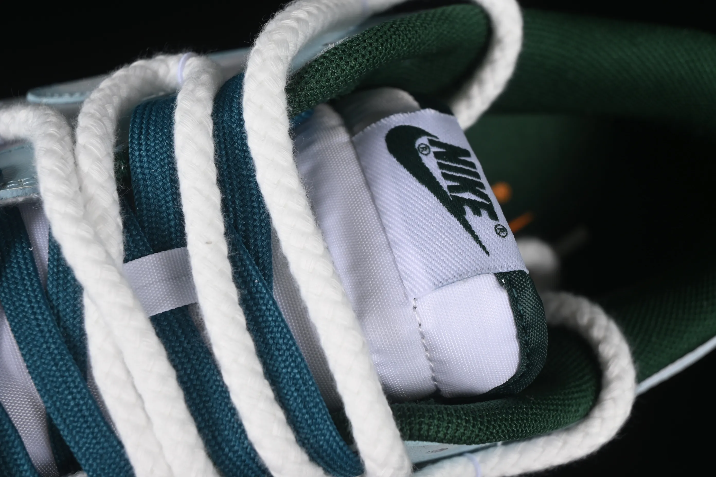 All categories Nk SB Dunk Series Nk SB Dunk Low High-end customized low-top sneakers Nike Dunk Low Spirit Snake Xiangrui Advanced deconstruction rendering white blue low-top casual sneakers DD1391-101